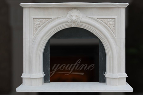 Декоративный львиный головный мраморный каминный портал в Викторианском стиле